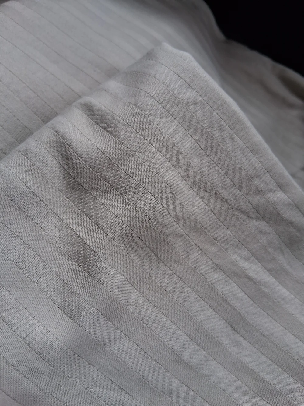 4 Kingsize Satin Striped Light Oatmeal Colored Pillowcase